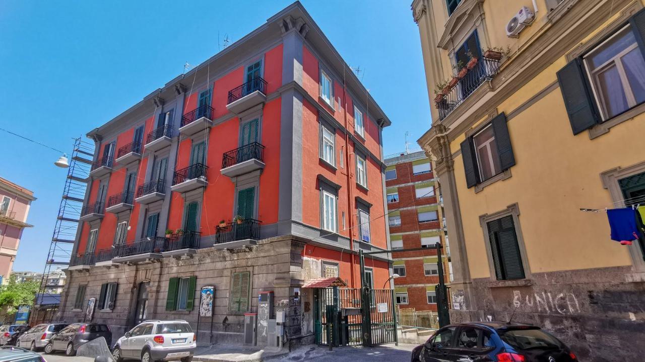Soave Rooms Наполи Екстериор снимка