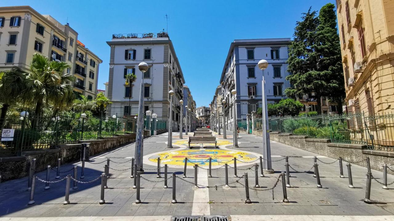 Soave Rooms Наполи Екстериор снимка